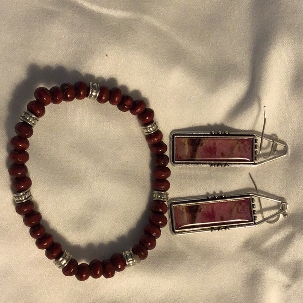 Elegant maroon and Silver Jewelry Set